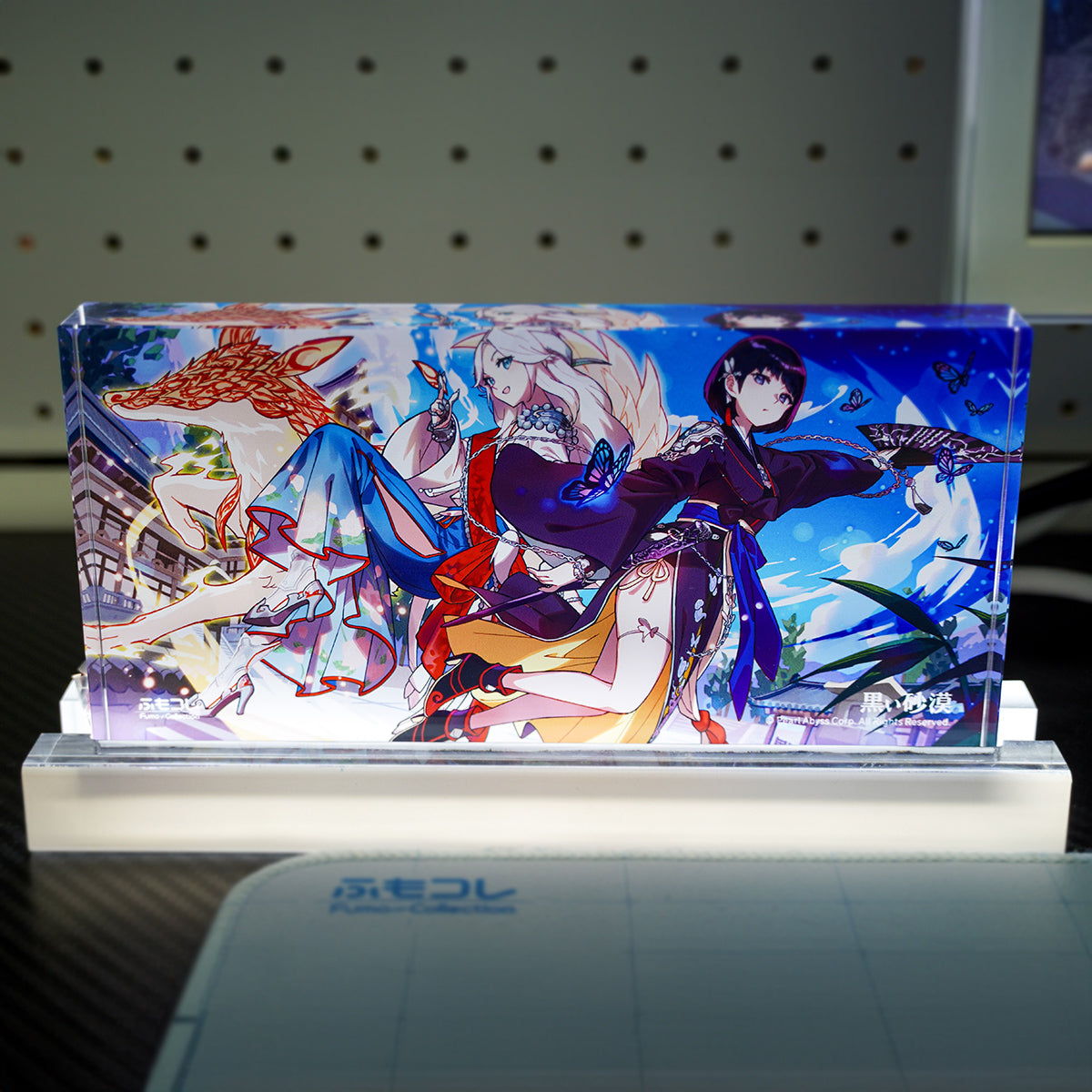 ふもコレ × 黒い砂漠 LEDスタンド付きアクリルブロック メグ&ウサ