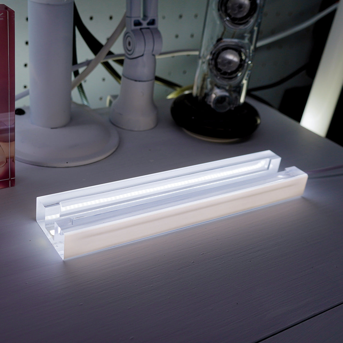 FumoColle x Anmi Acrylic Block with LED Stand - Aquarium Love -