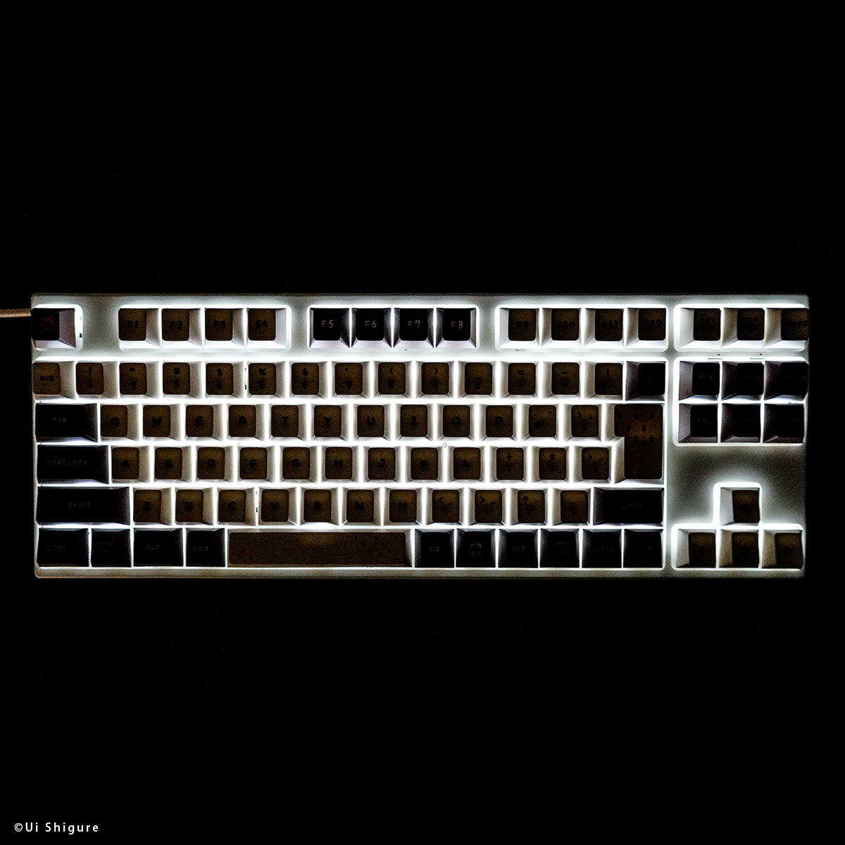 しぐれうい × ふもコレ キーボード 日本語配列 VARMILO