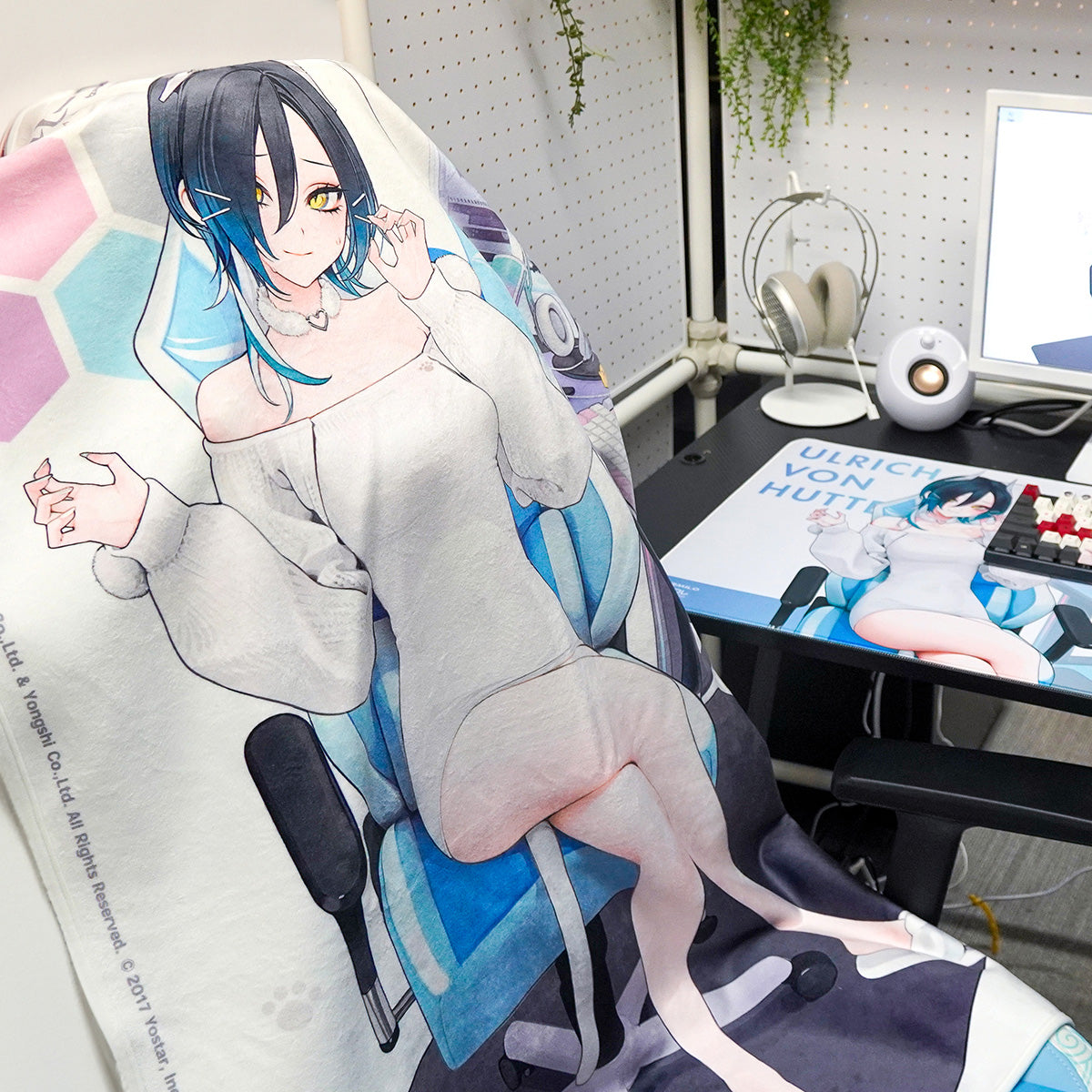 ふもコレ×アズールレーン 特大ブランケット ウルリッヒ・フォン・フッテン