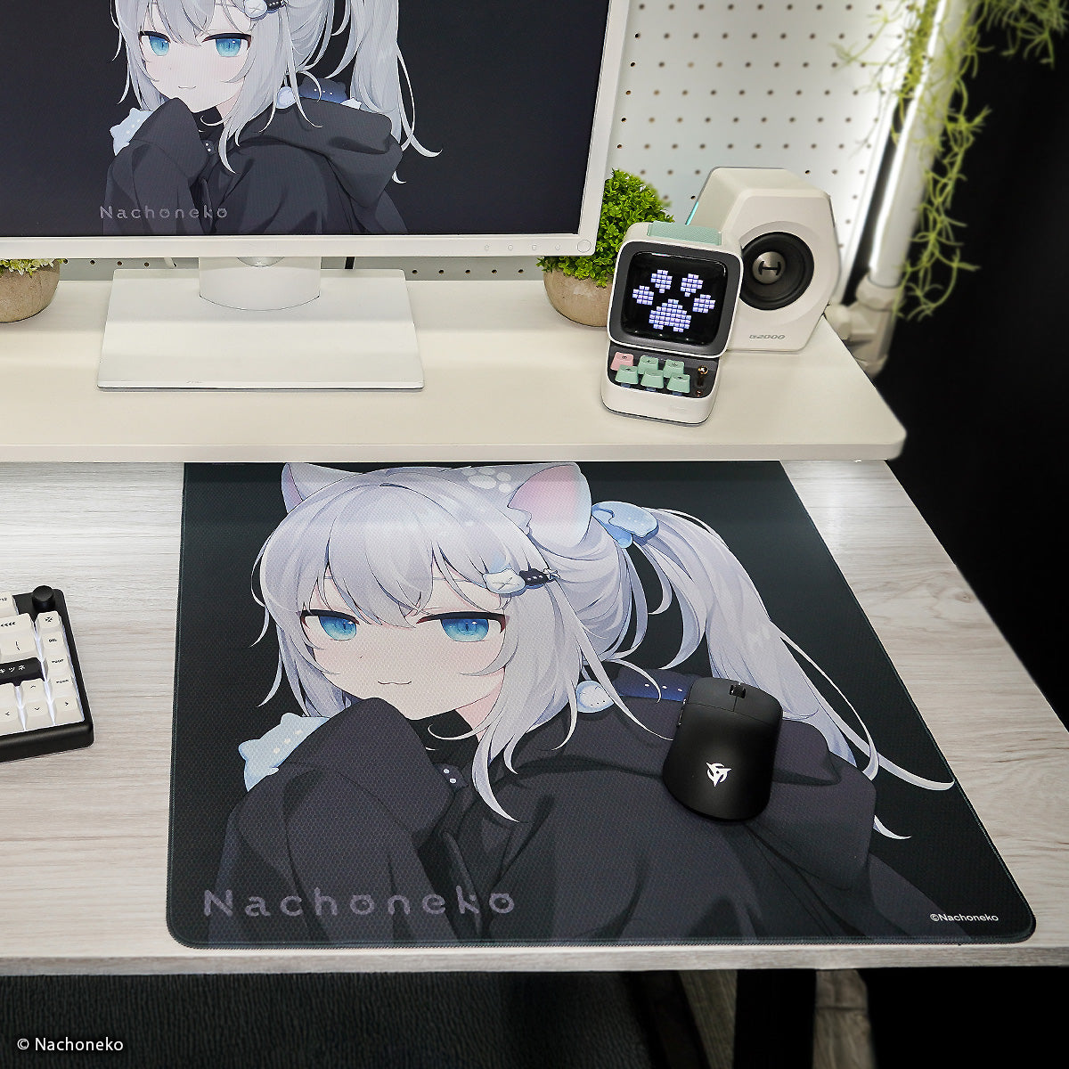 Nachoneko × ふもコレ ゲーミングマウスパッド Black (ベースモデル X-raypad Unique Heavy Bee S)